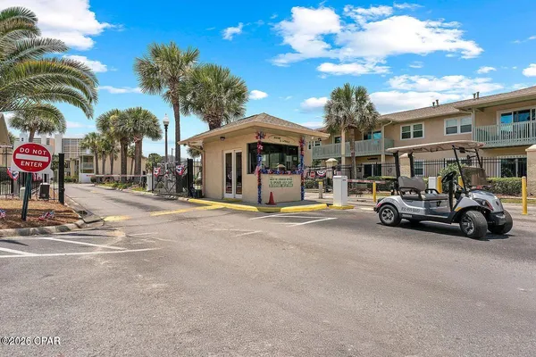 $1,800 | 120 Bonnie Lane, Panama City Beach, FL 32407