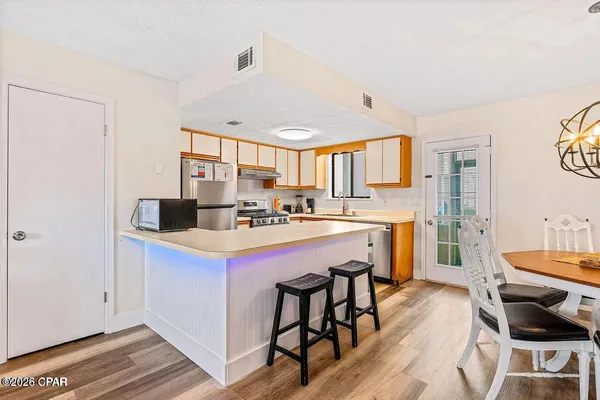 $1,800 | 120 Bonnie Lane, Panama City Beach, FL 32407