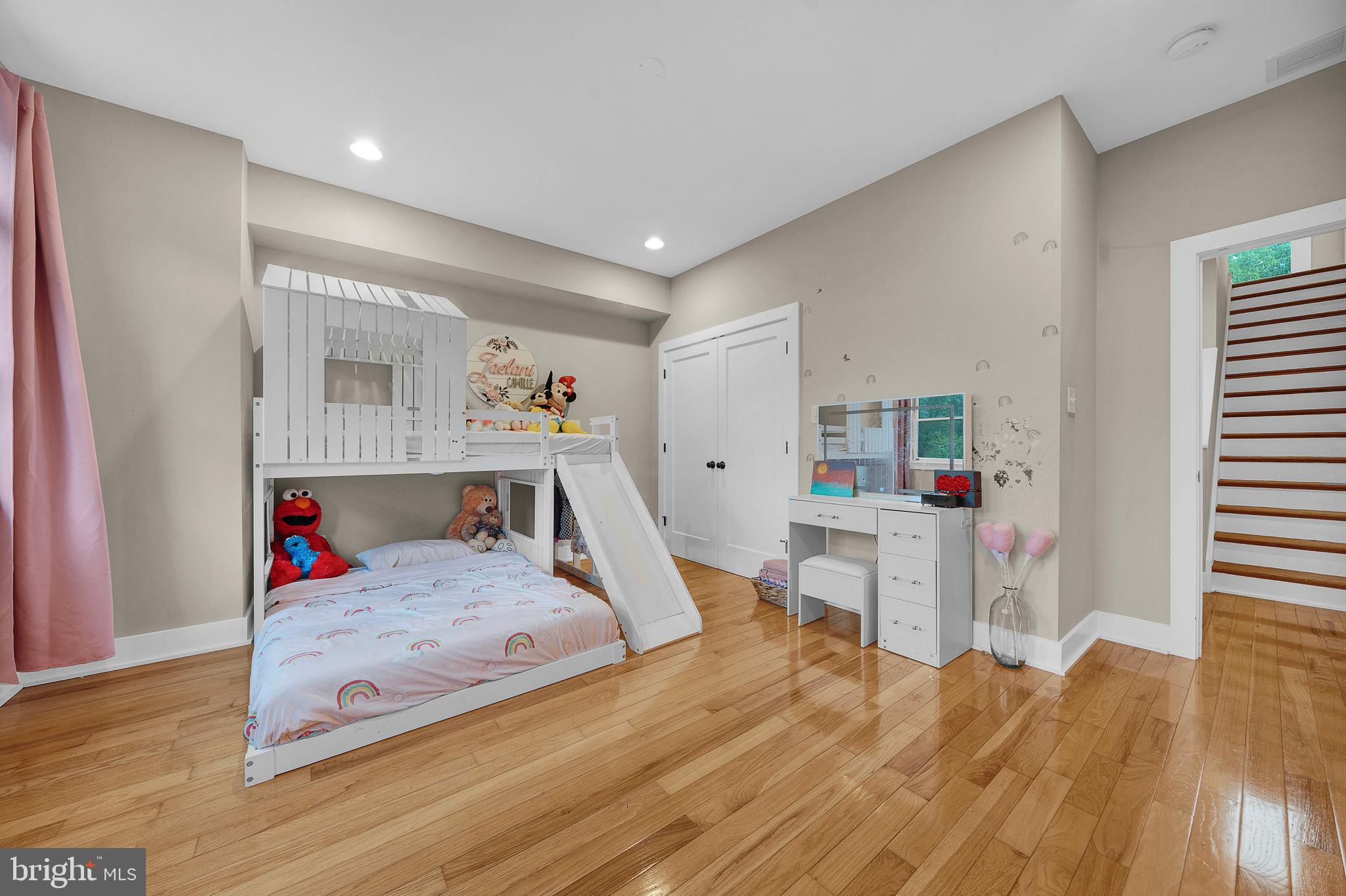 4743 Sheldon Street Philadelphia, PA 19127 - Photo 9 of 32