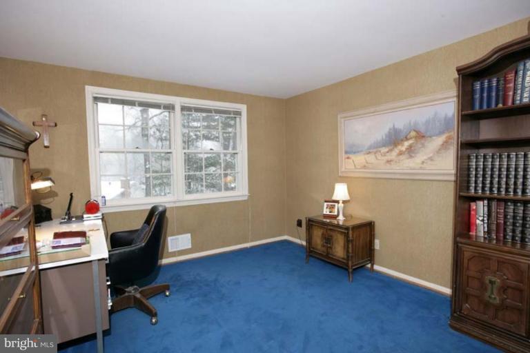 11325 Rolling House Road Rockville, MD 20852 - Photo 2 of 20 Bedroom #1