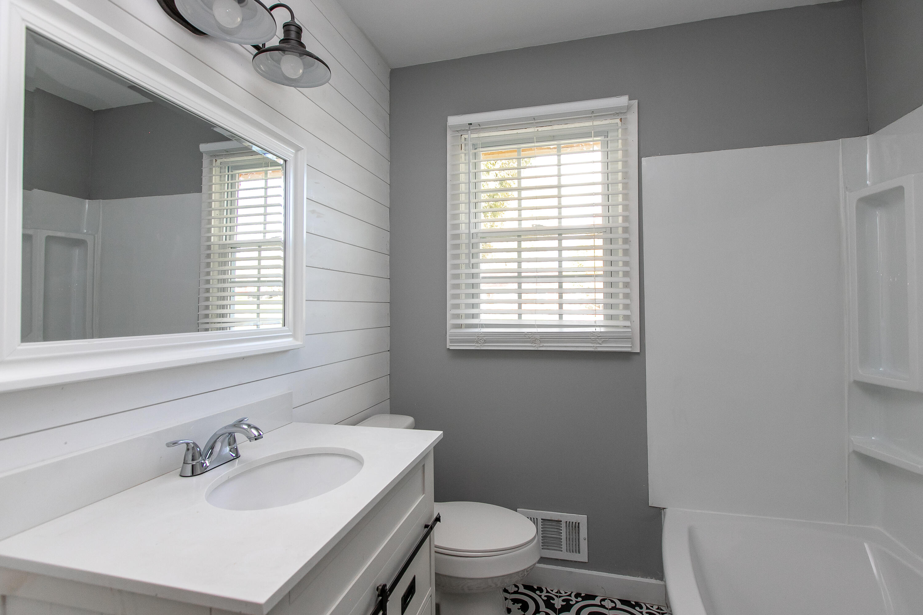 142 Rugby Road Lexington, KY 40504 - Photo 16 of 34 1-16