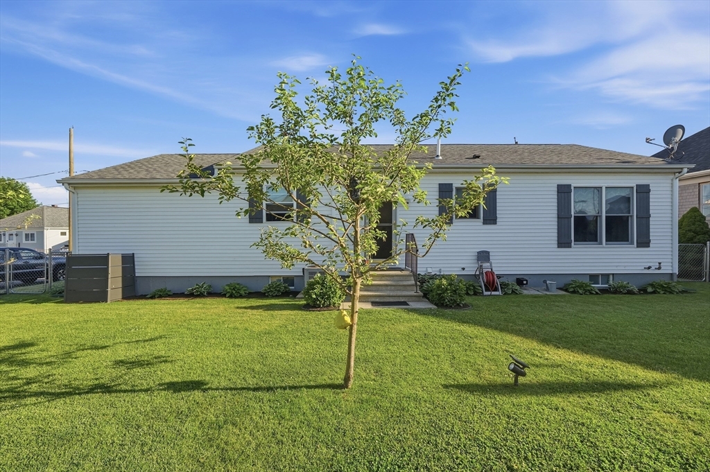 40 Salisbury Street Fall River, MA 02724 - Photo 1 of 30
