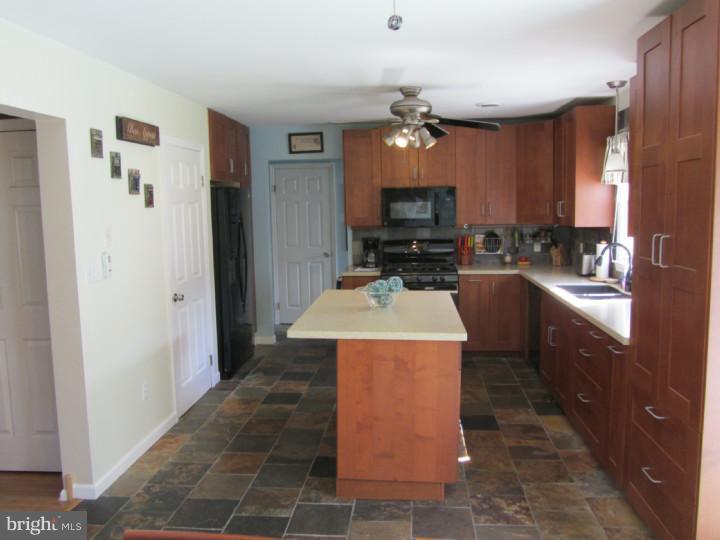 106 South View Road Fleetwood, PA 19522 - Photo 8 of 19 Gallery Image 8