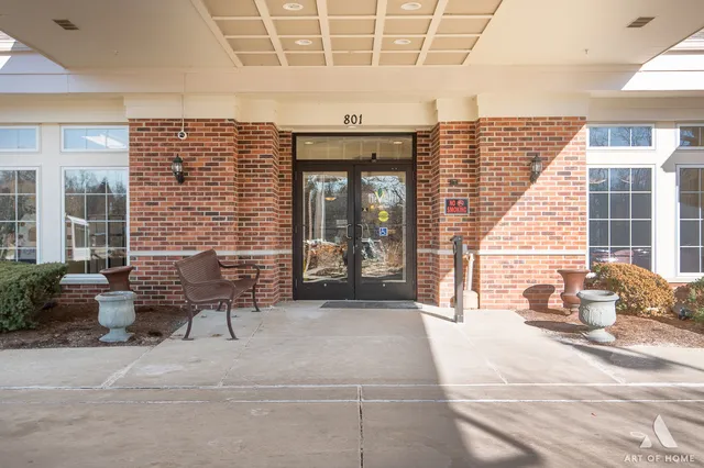 $119,900 | 801 North McLean Boulevard, Unit 324, Elgin, IL 60123