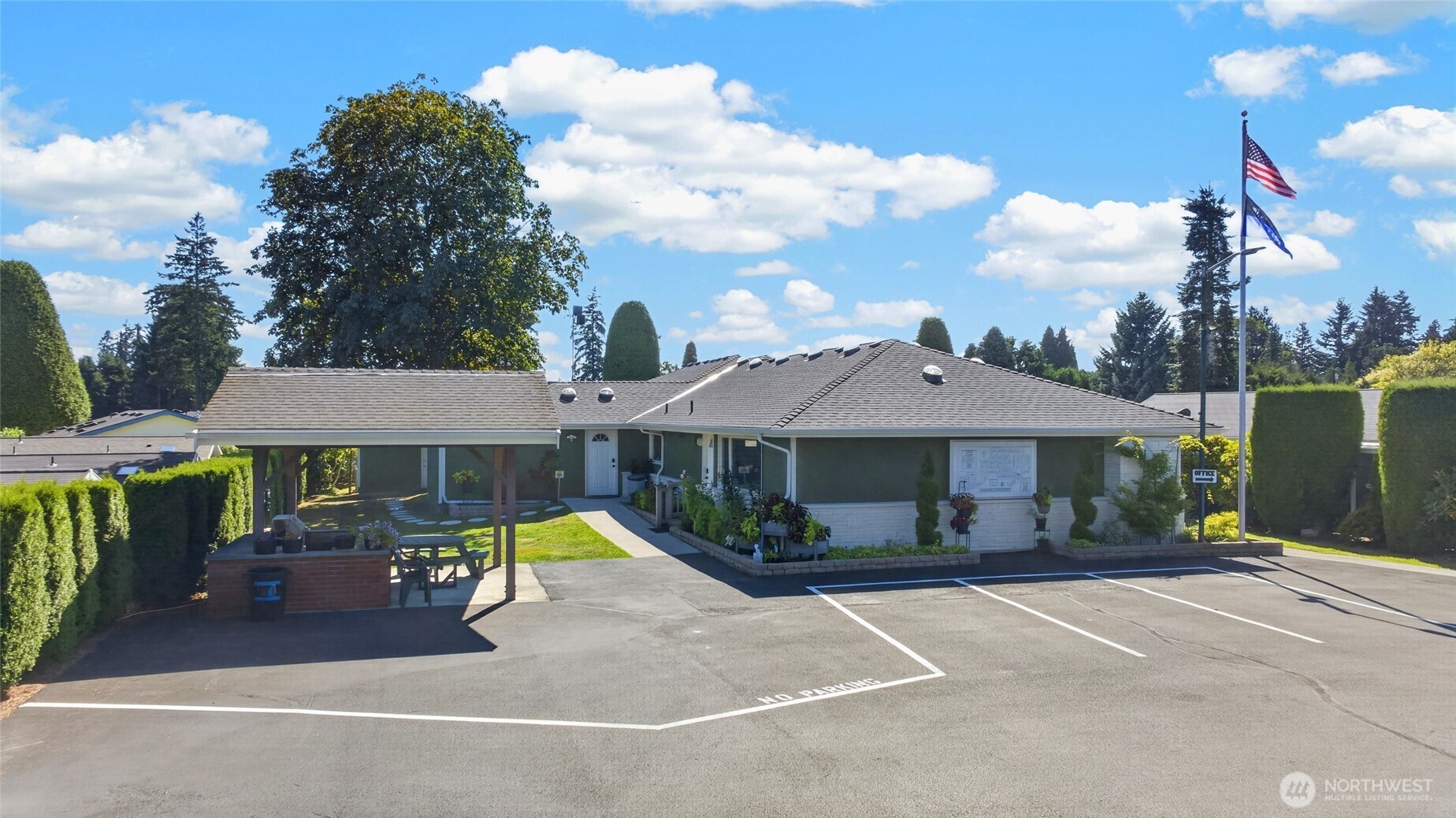 23825 15th Avenue Southeast, Unit 302 Bothell, WA 98021 - Photo 32 of 33 Gallery Image 32