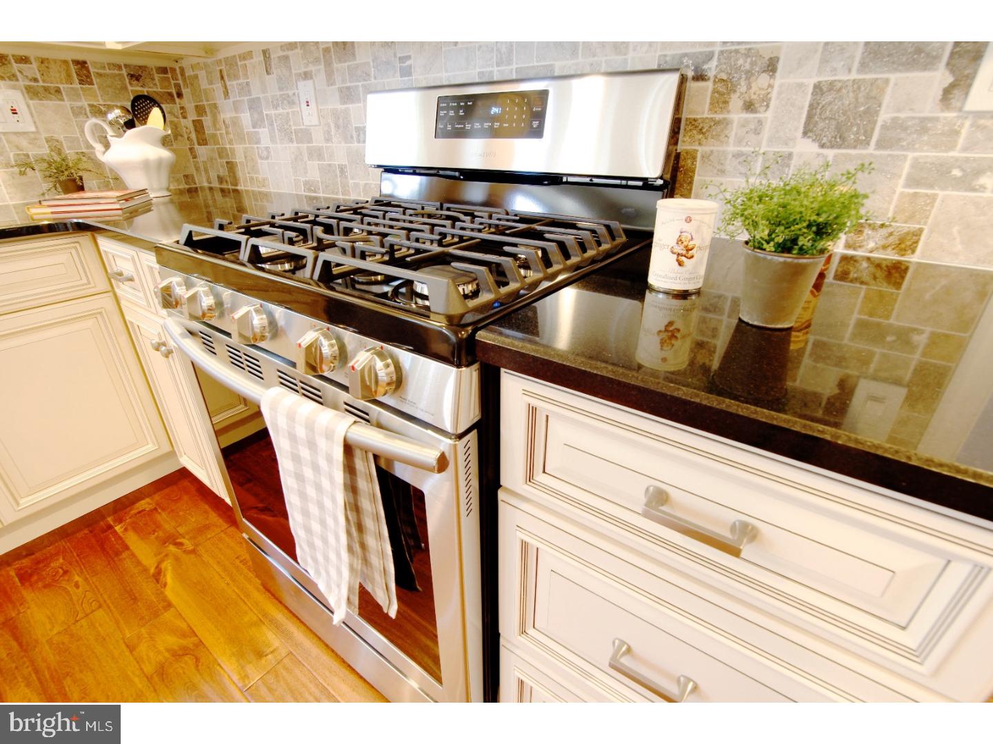 812 Cotswold Road Somerdale, NJ 08083 - Photo 11 of 23 Gallery Image 11