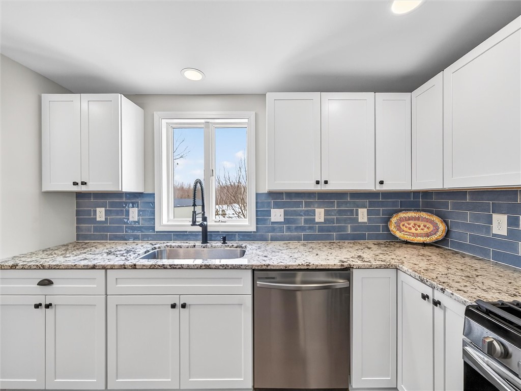 3571 Cole Road Palmyra, NY 14505 - Photo 15 of 50 Kitchen