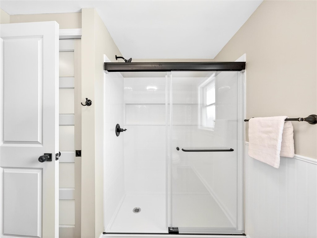 3571 Cole Road Palmyra, NY 14505 - Photo 29 of 50 Master Bath