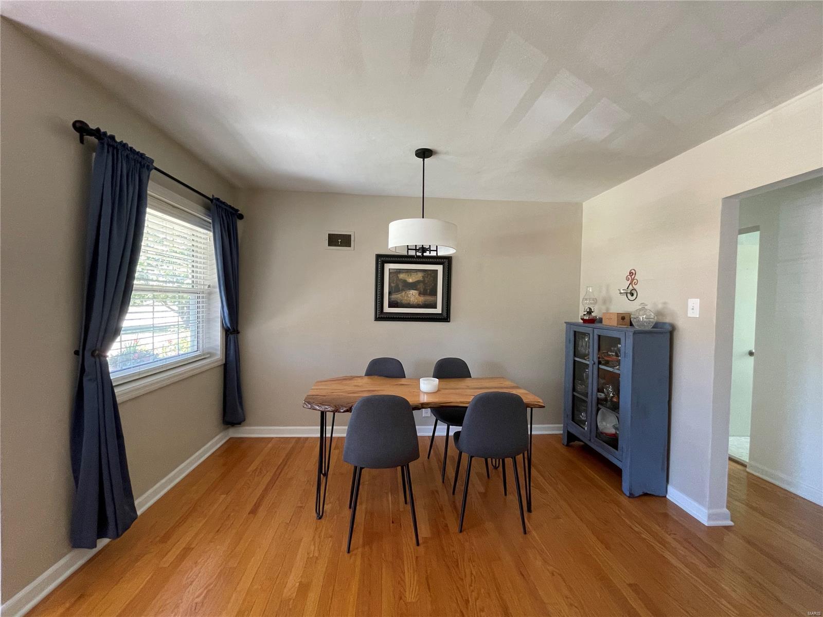 8826 Old Sappington Road St. Louis, MO 63126 - Photo 8 of 20 Gallery Image 8