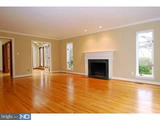 246 Ravenscliff Road Wayne, PA 19087 - Photo 3 of 6