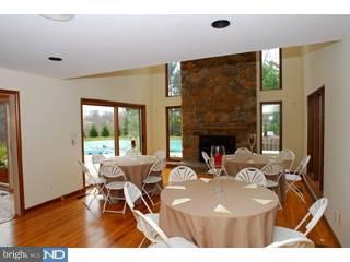 246 Ravenscliff Road Wayne, PA 19087 - Photo 4 of 6