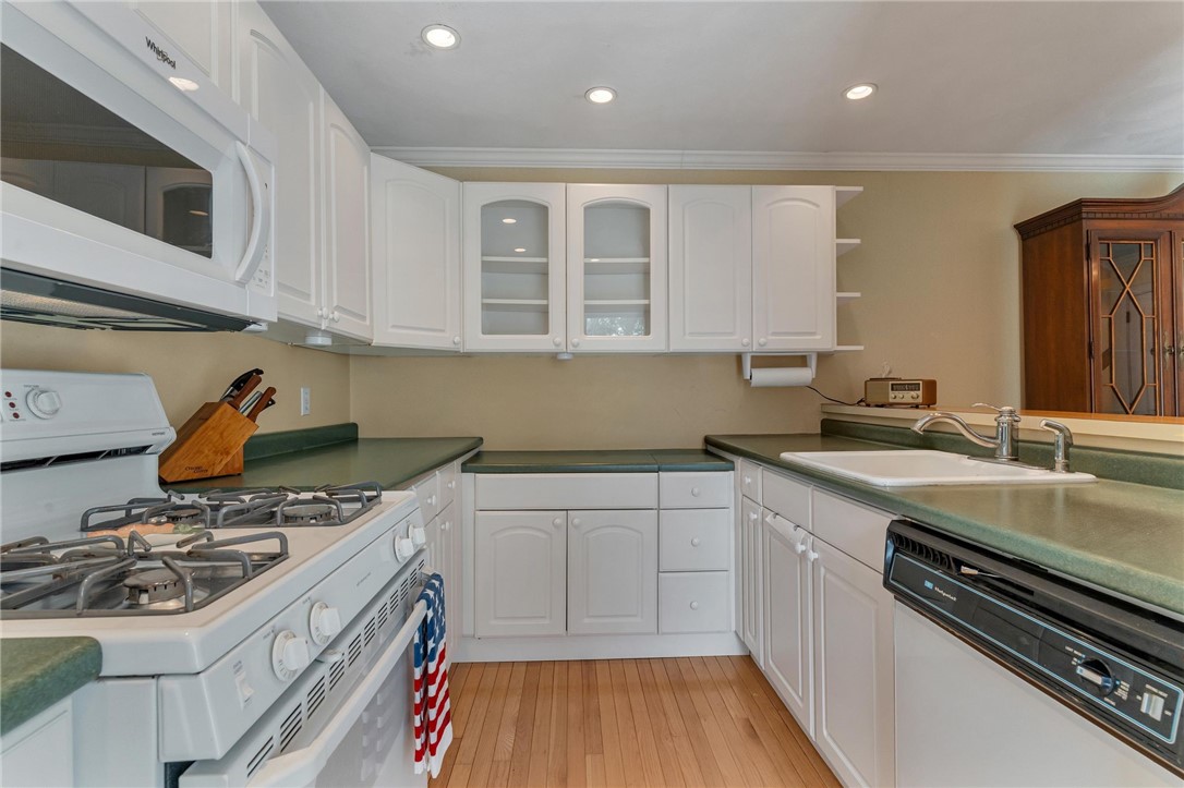 18 Caddy Rock Road, Unit D North Kingstown, RI 02852 - Photo 7 of 35