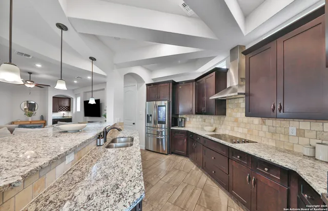 $2,700 | 6514 Comanche Post, San Antonio, TX 78233