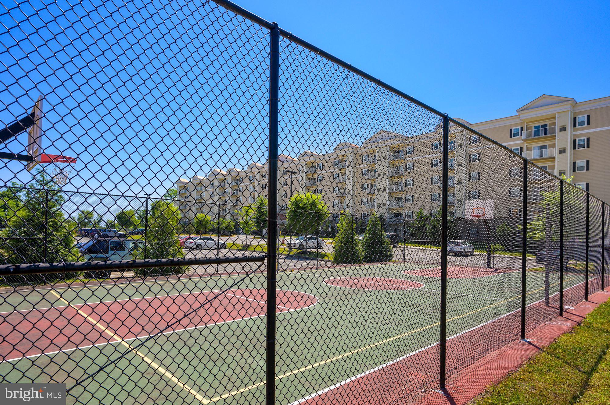 6301 Edsall Road, Unit 219 Alexandria, VA 22312 - Photo 34 of 36
