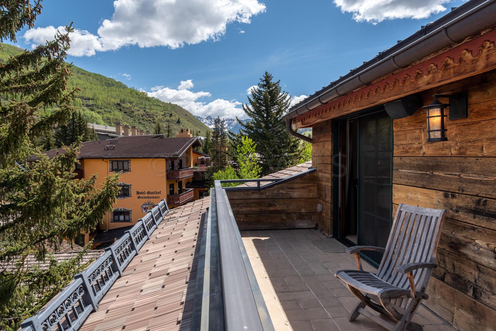 201 Gore Creek Drive, Unit R1 Vail, CO 81657 - Photo 34 of 42 a view of a chairs and tables in the balcony