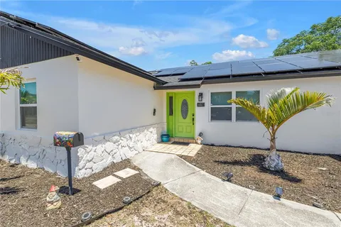 $599,000 | 687 Jasmine Way South, St. Petersburg, FL 33705