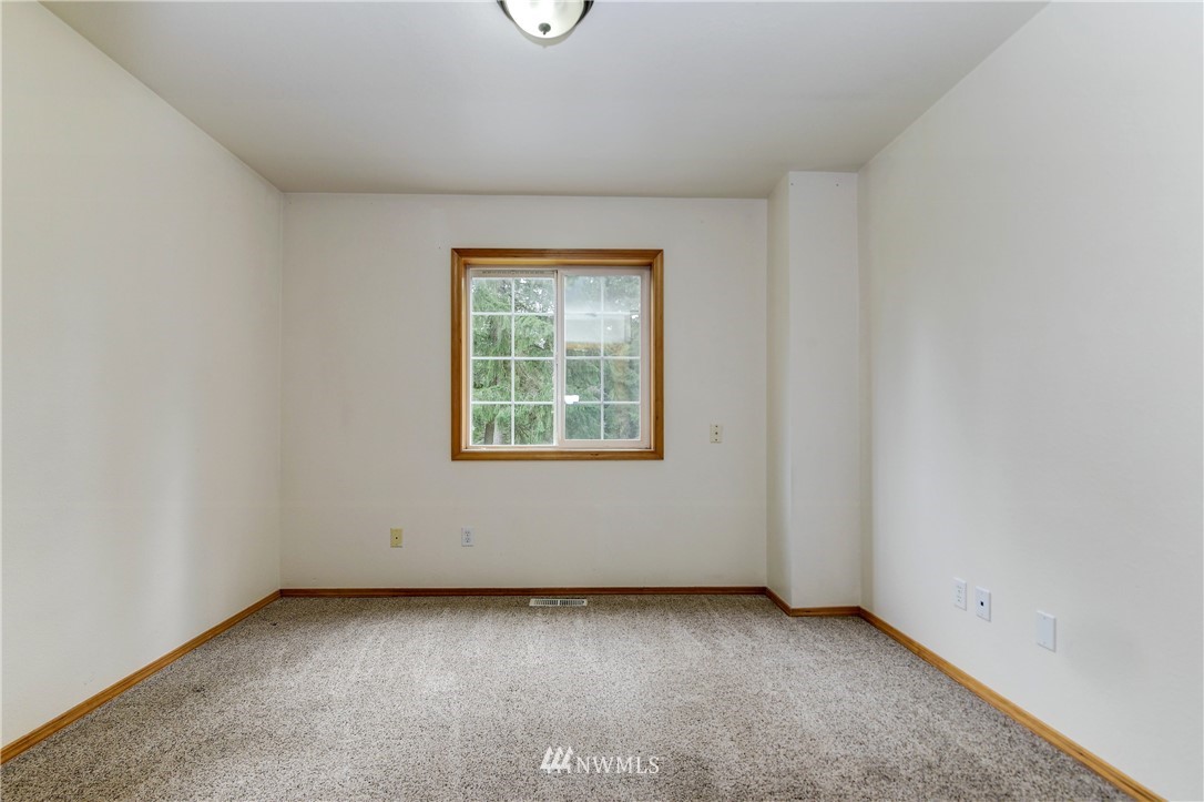 12809 Koeppen Road Southeast Rainier, WA 98576 - Photo 30 of 40 Gallery Image 30