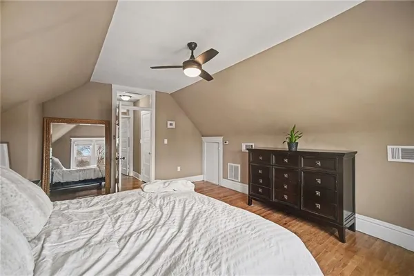 $340,000 | 203 Clinton Place, Kansas City, MO 64123