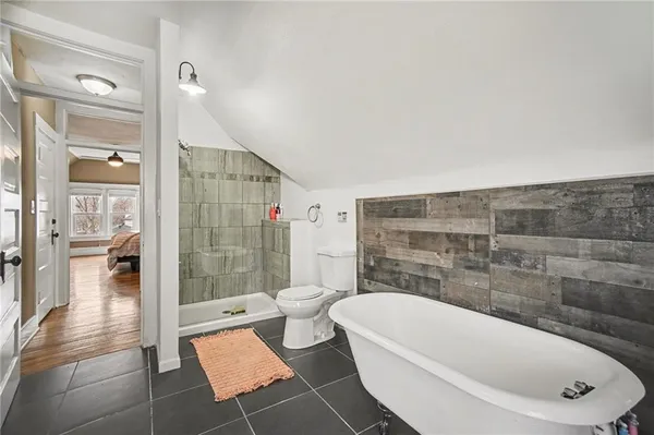 $340,000 | 203 Clinton Place, Kansas City, MO 64123