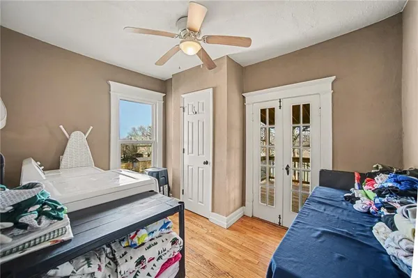 $340,000 | 203 Clinton Place, Kansas City, MO 64123
