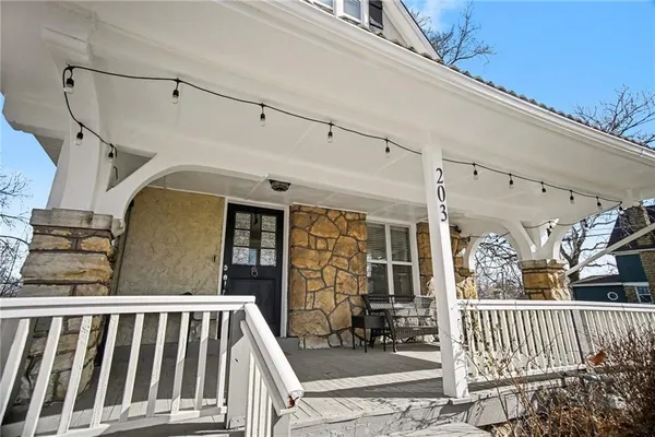 $340,000 | 203 Clinton Place, Kansas City, MO 64123