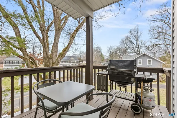 $359,900 | 20 East Pembroke Road, Unit 4, Danbury, CT 06811