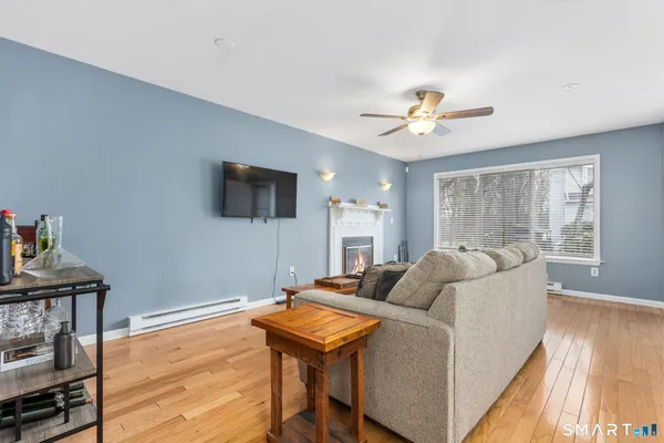 $359,900 | 20 East Pembroke Road, Unit 4, Danbury, CT 06811