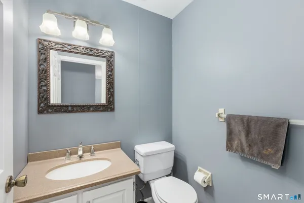 $359,900 | 20 East Pembroke Road, Unit 4, Danbury, CT 06811