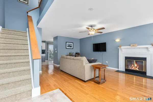 $359,900 | 20 East Pembroke Road, Unit 4, Danbury, CT 06811