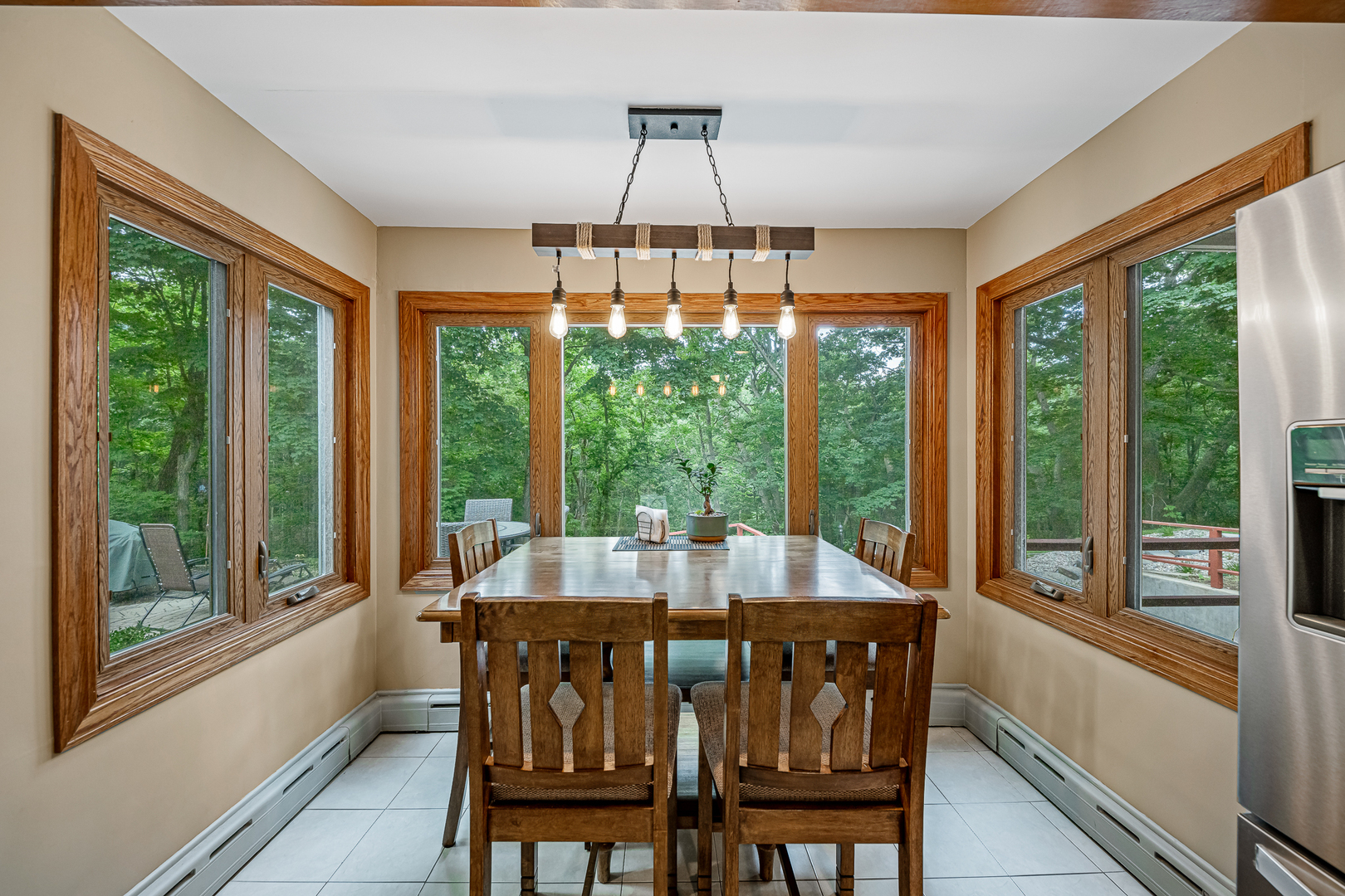 20735 Wolf Road Mokena, IL 60448 - Photo 4 of 22 a dining room with furniture window and outside view