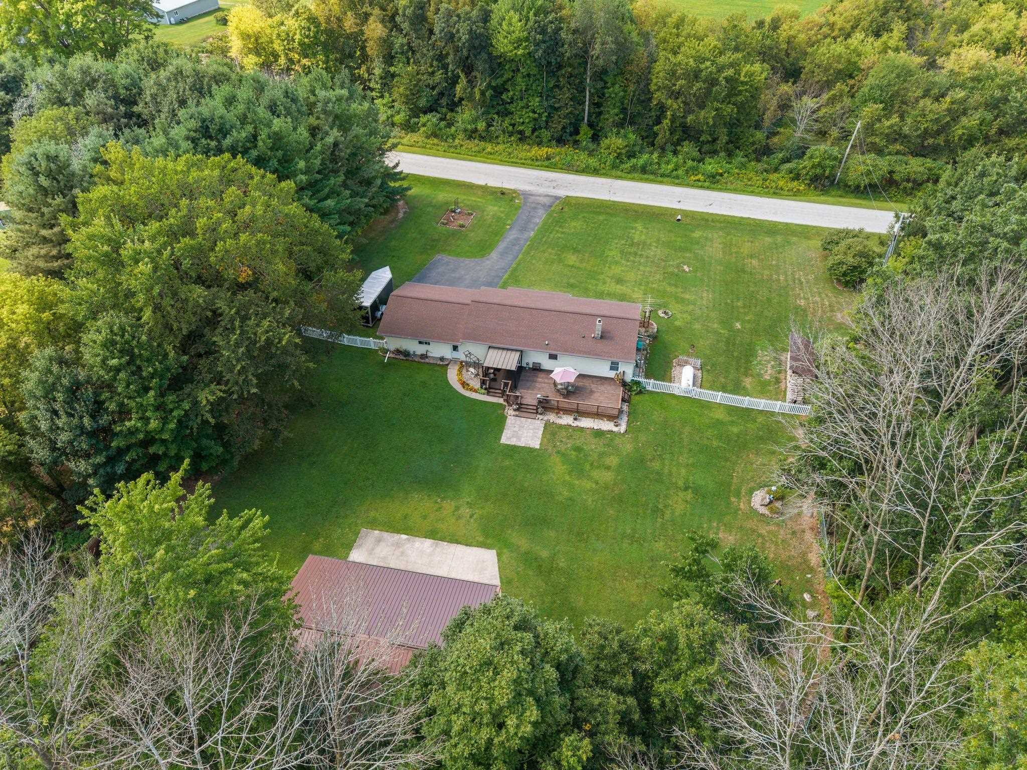 N5328 Collier Road New London, WI 54961 - Photo 6 of 49 Gallery Image 6