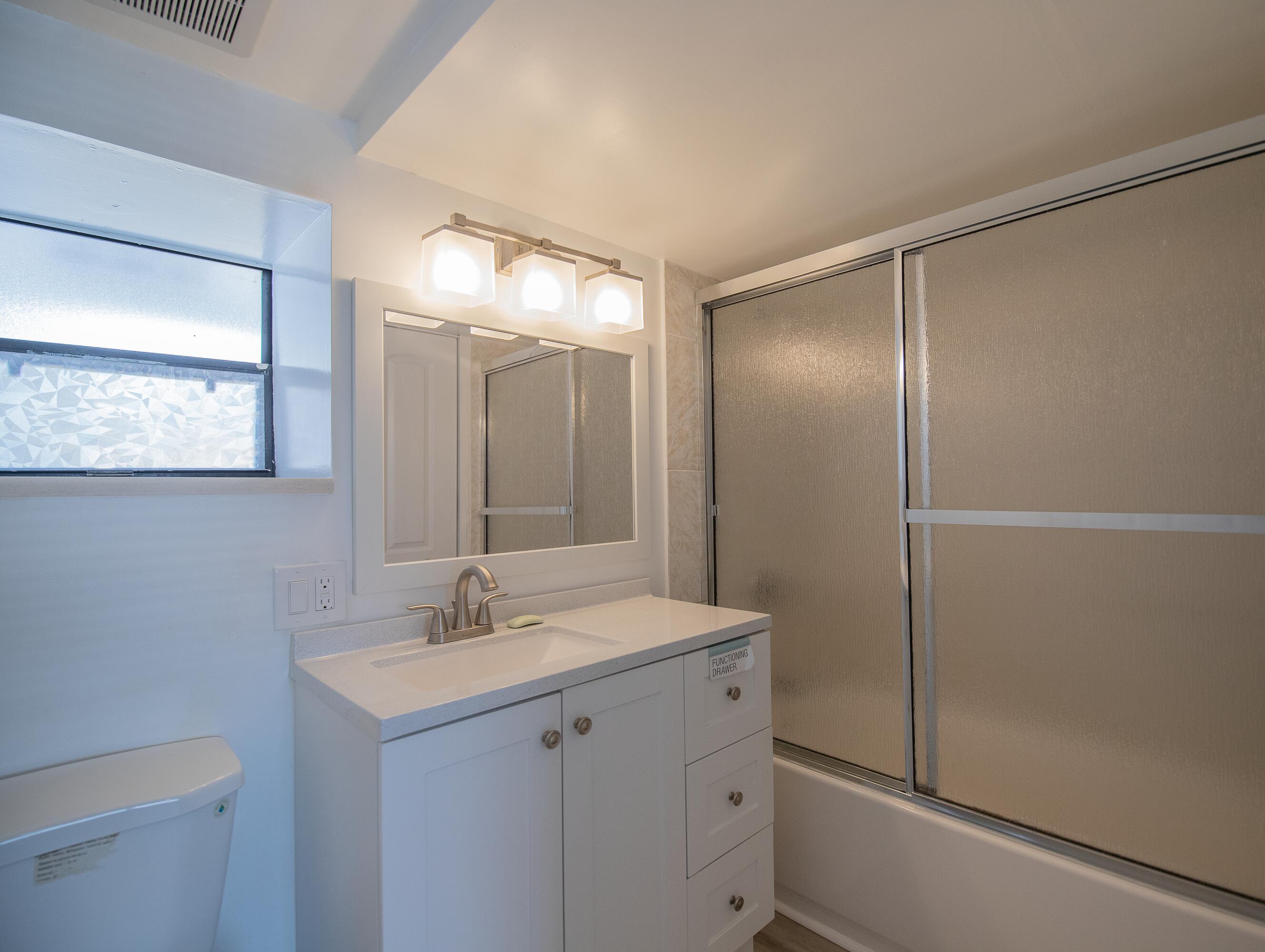 1169 Highview Road Lake Worth, FL 33462 - Photo 12 of 19 IMG_1026