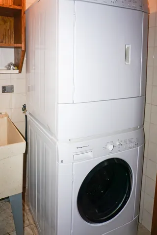 $289,000 | 7650 West Lawrence Avenue, Unit 201, Norridge, IL 60706