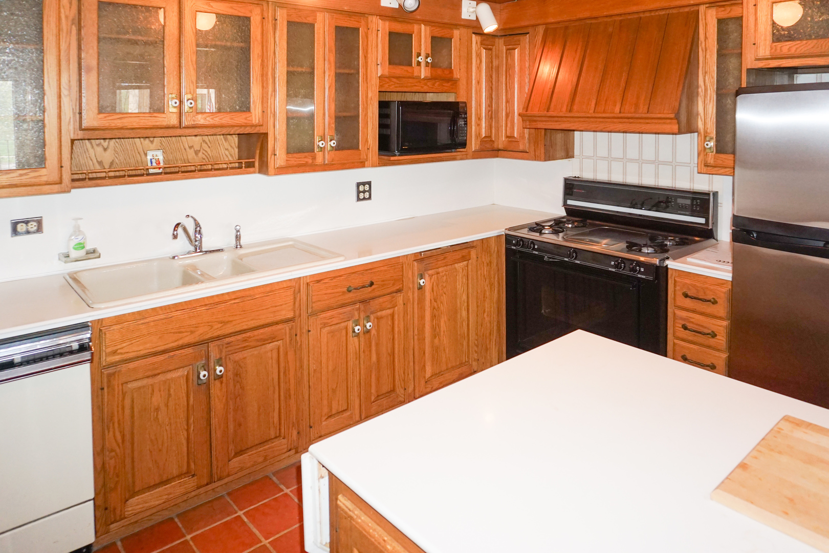 7650 West Lawrence Avenue, Unit 201 Norridge, IL 60706 - Photo 4 of 19