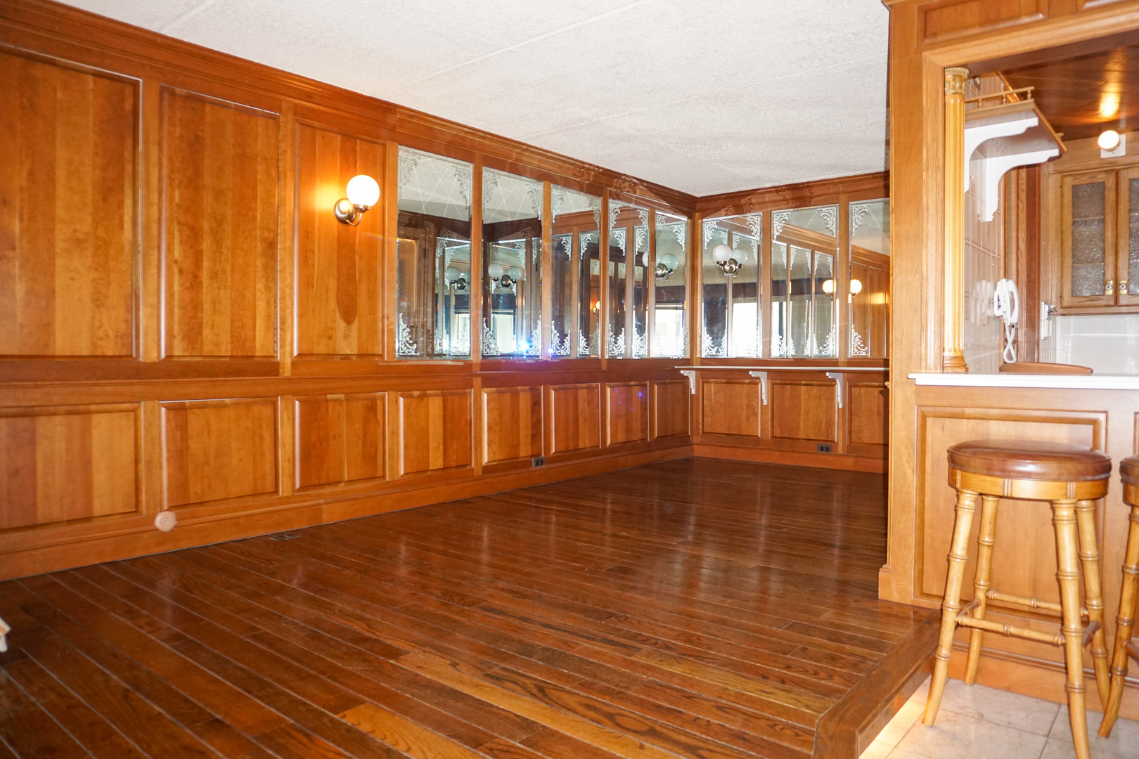 7650 West Lawrence Avenue, Unit 201 Norridge, IL 60706 - Photo 6 of 19