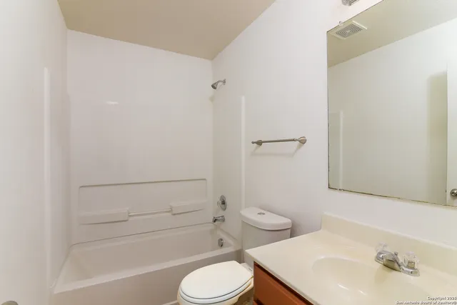 $2,125 | 13019 Strada Privata, San Antonio, TX 78253