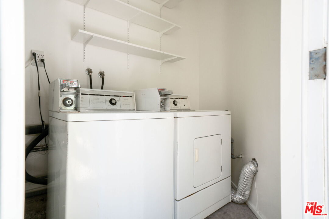 1037 11th Street, Unit 8 Santa Monica, CA 90403 - Photo 8 of 10 Gallery Image 8