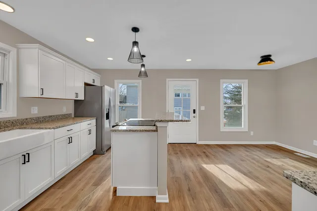 $299,900 | 809 North Joliet Street, Wilmington, IL 60481