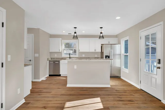 $299,900 | 809 North Joliet Street, Wilmington, IL 60481