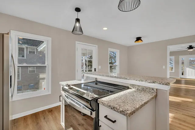 $299,900 | 809 North Joliet Street, Wilmington, IL 60481