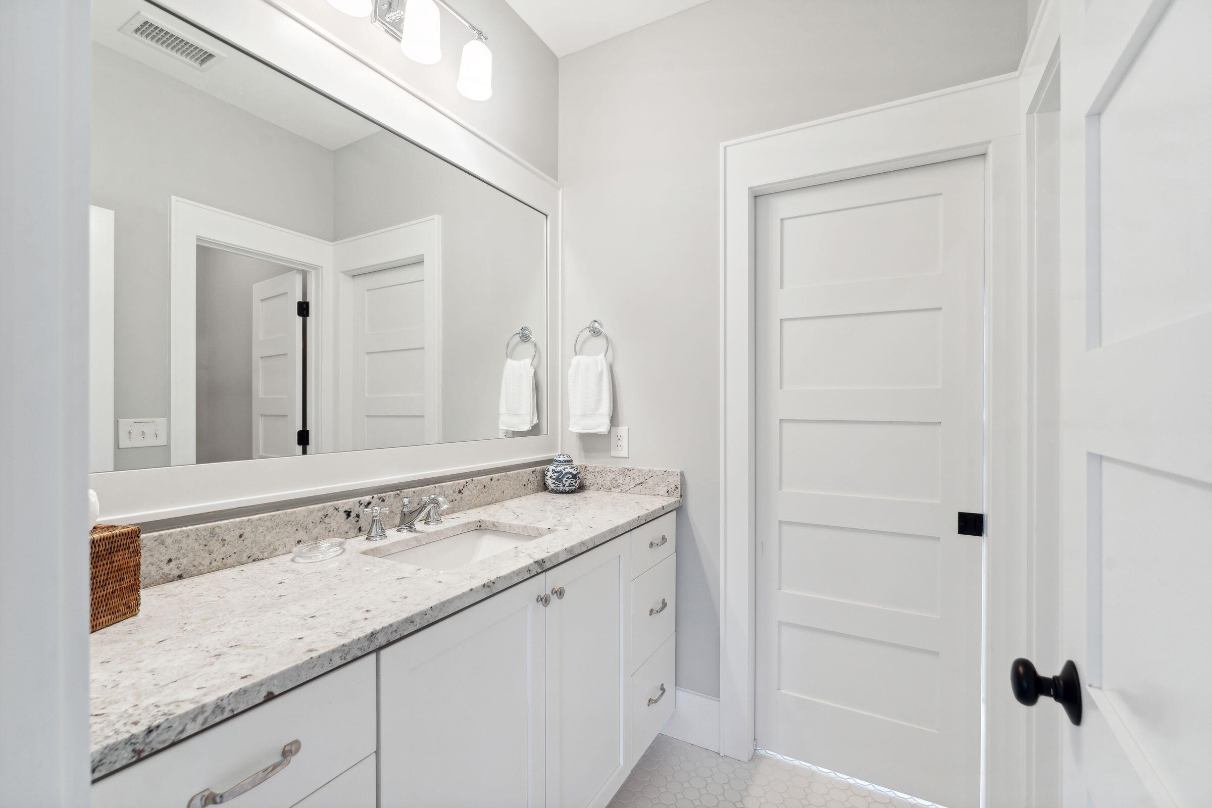 541 West Rice Planters Lane Mount Pleasant, SC 29464 - Photo 32 of 44 541WRicePlanters-KeenEyeMarketing-056