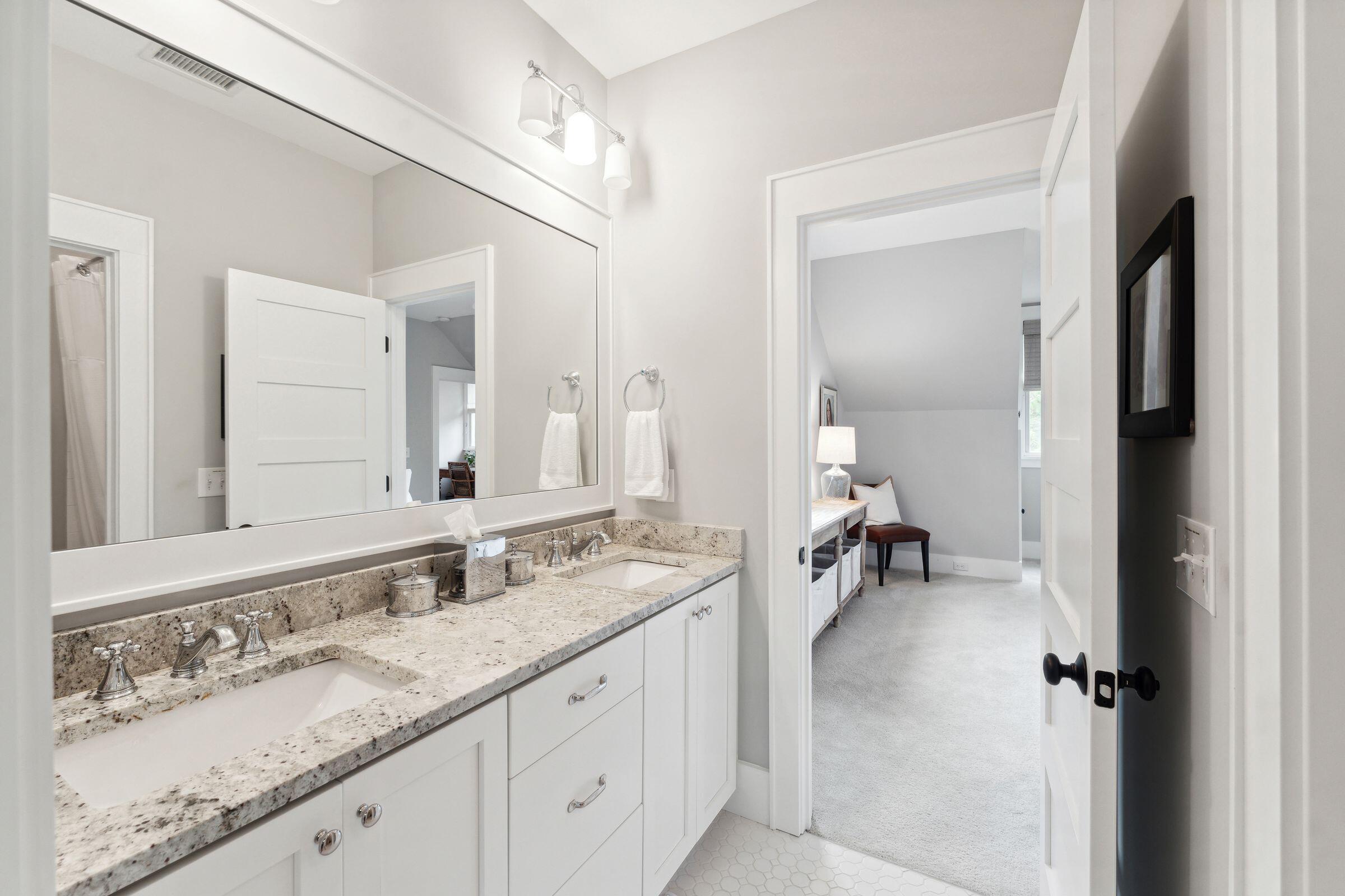 541 West Rice Planters Lane Mount Pleasant, SC 29464 - Photo 33 of 44 541WRicePlanters-KeenEyeMarketing-051