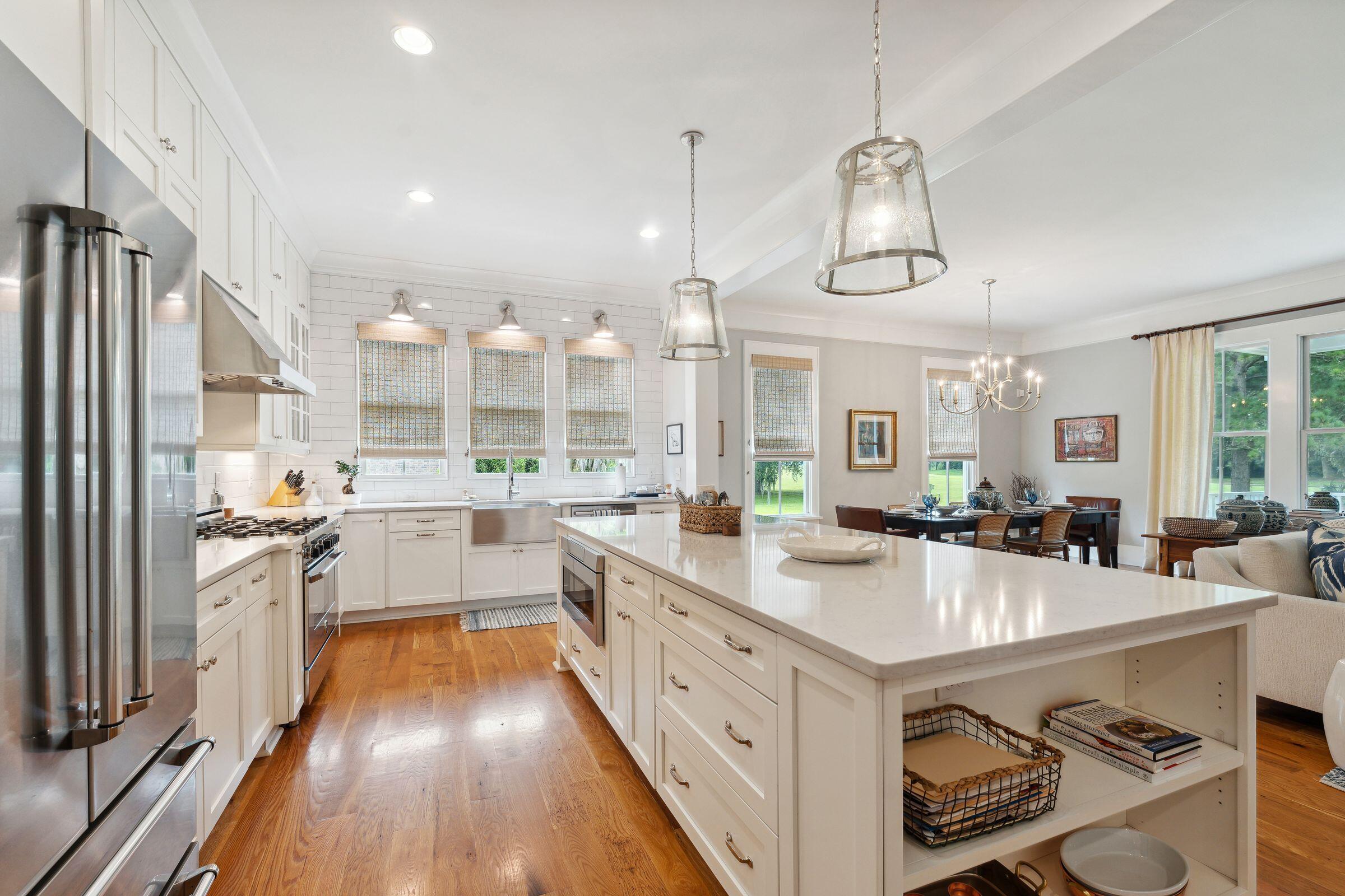 541 West Rice Planters Lane Mount Pleasant, SC 29464 - Photo 9 of 44 541WRicePlanters-KeenEyeMarketing-018