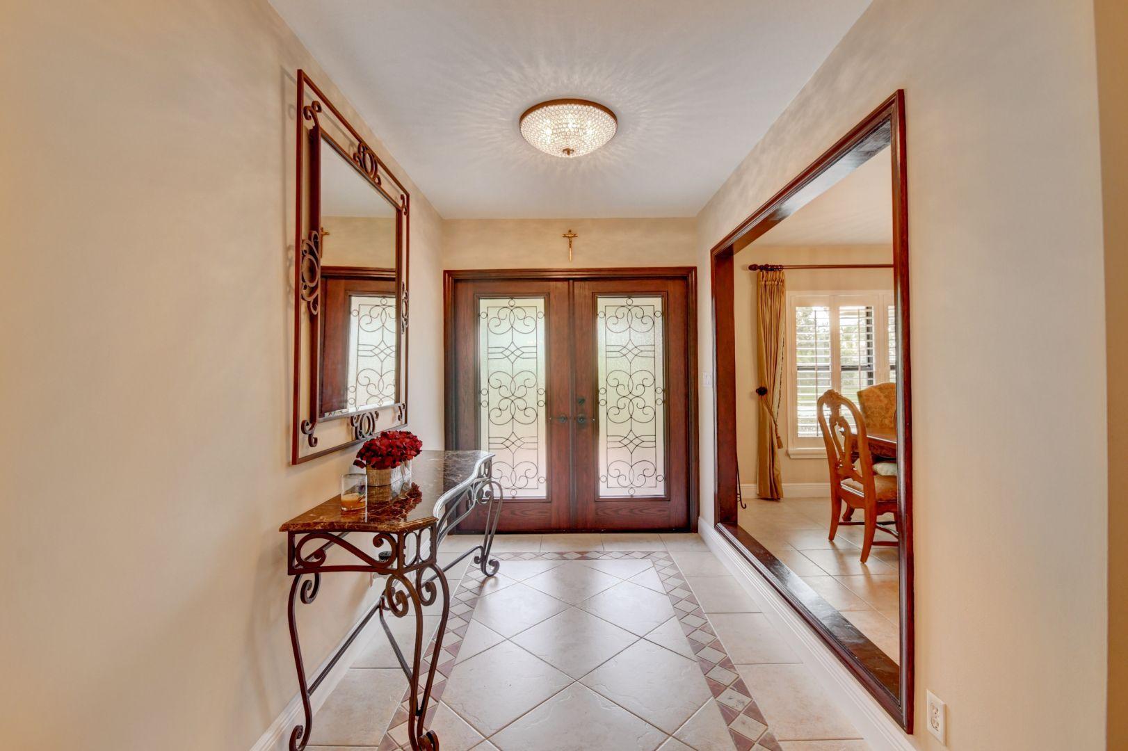 6644 Serena Lane Boca Raton, FL 33433 - Photo 4 of 33 Entry