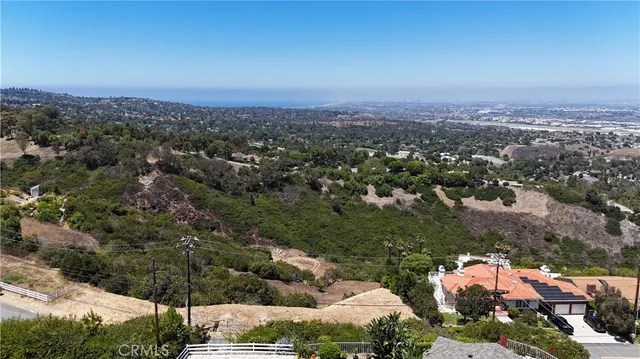 $950,000 | 14 Bronco Drive, Rancho Palos Verdes, CA 90275