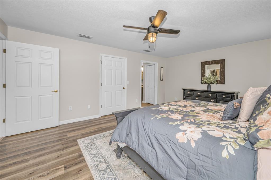 12123 Fulmar Road Weeki Wachee, FL 34614 - Photo 27 of 81