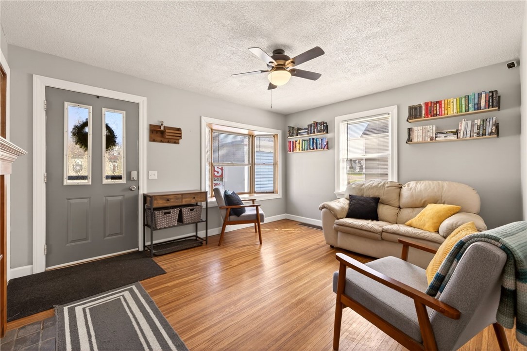 211 Cabot Road Greece, NY 14626 - Photo 4 of 26