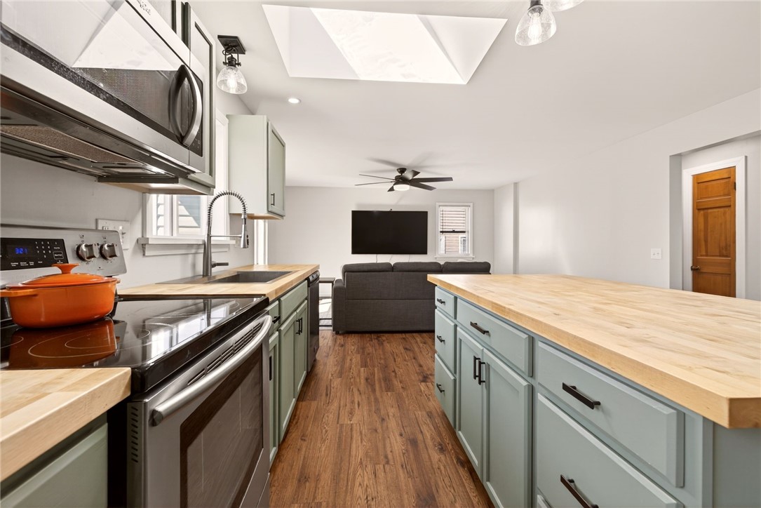 211 Cabot Road Greece, NY 14626 - Photo 9 of 26