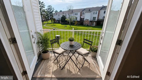 $2,900 | 6152 Strasburg Drive, Centreville, VA 20121
