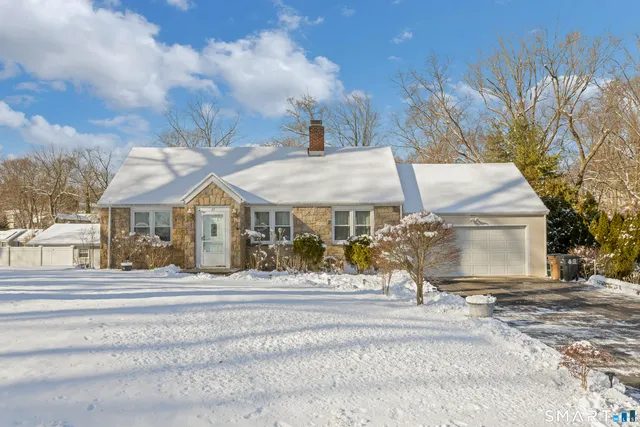 $699,000 | 27 Glendale Circle, Stamford, CT 06906